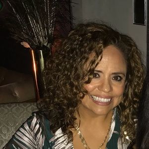 Meet your Posher, Ivette